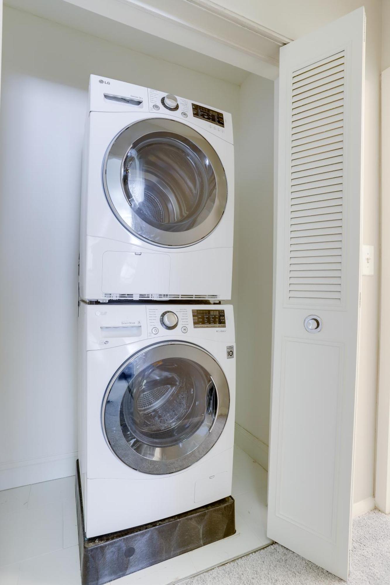 Style And Convenience Apartment At Crystal City Arlington Esterno foto