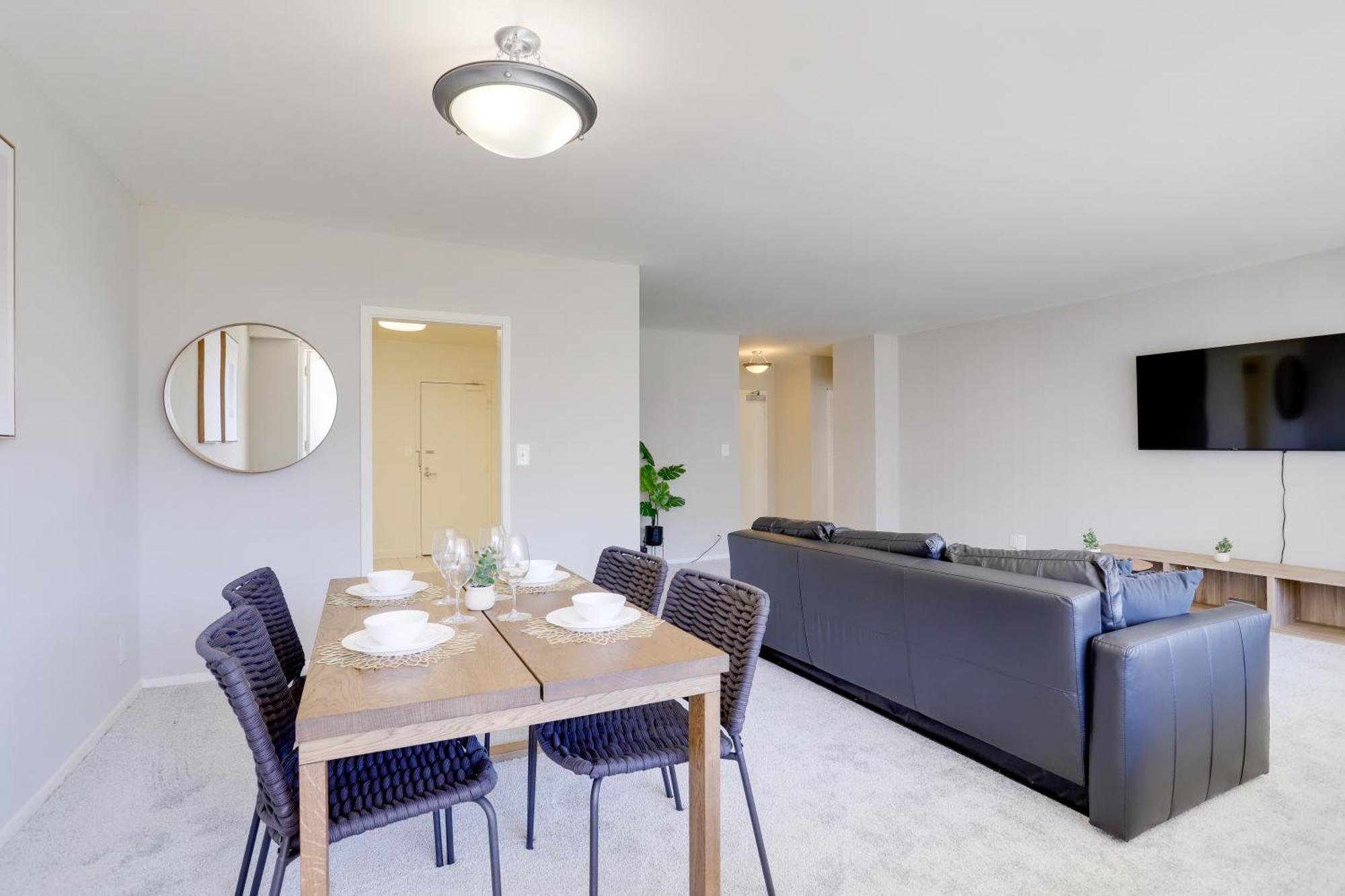Style And Convenience Apartment At Crystal City Arlington Esterno foto